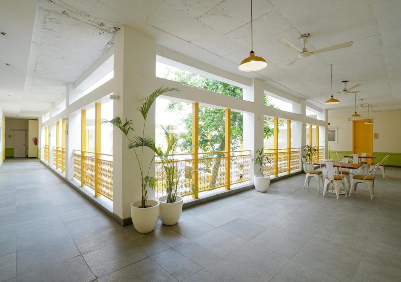 Bloom Boutique L Signature Towers Gurgaon Exterior photo